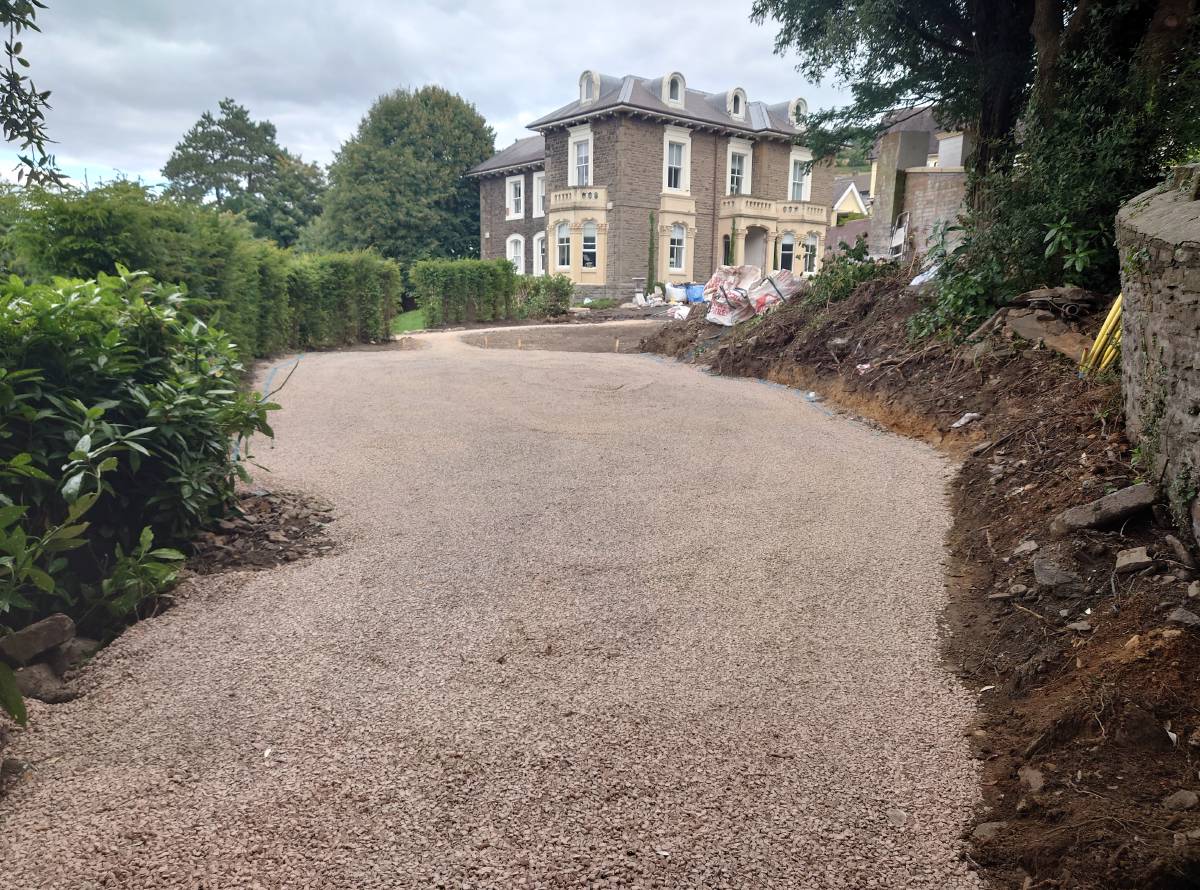 Builders in Mid Glamorgan and South Wales