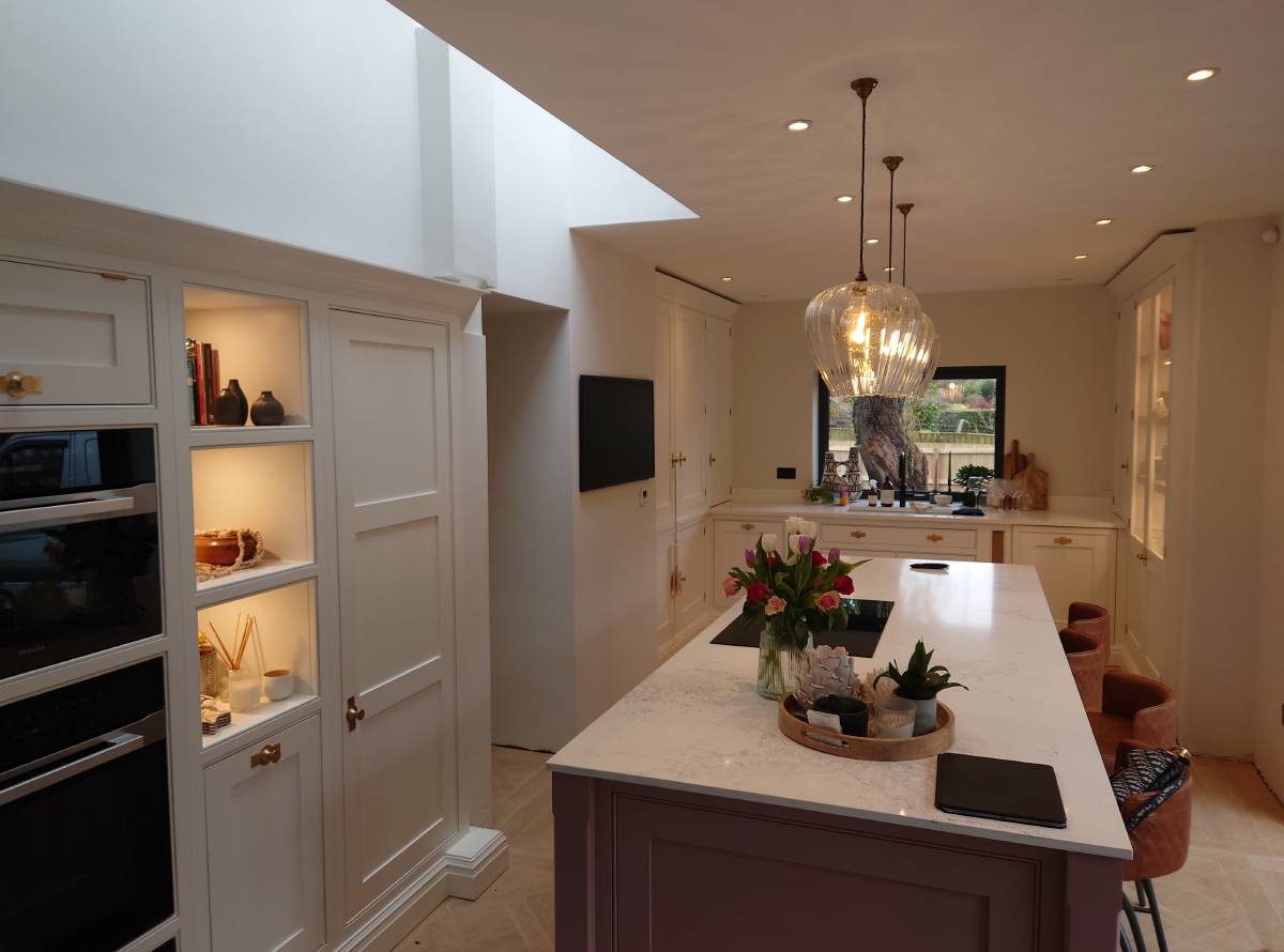 Builders in Mid Glamorgan and South Wales.