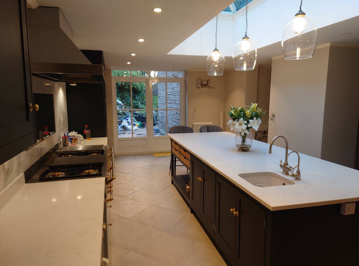 Builders in Mid Glamorgan and South Wales